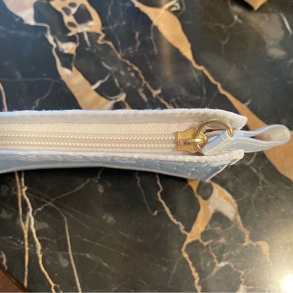 3 Multi-use Zippered Pouches Red Sporty Bag Green Vented Bag & White Classy Bag - Picture 13 of 14